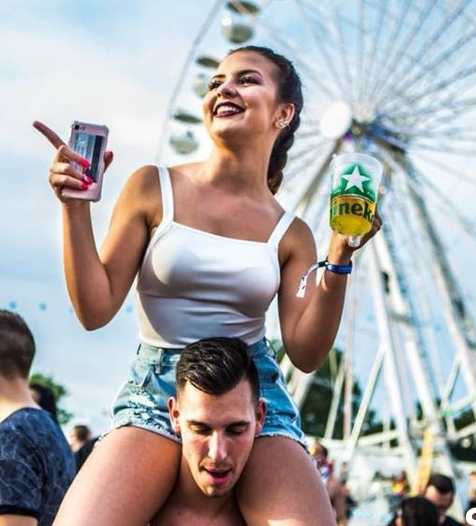 Custom printed festival pint cups